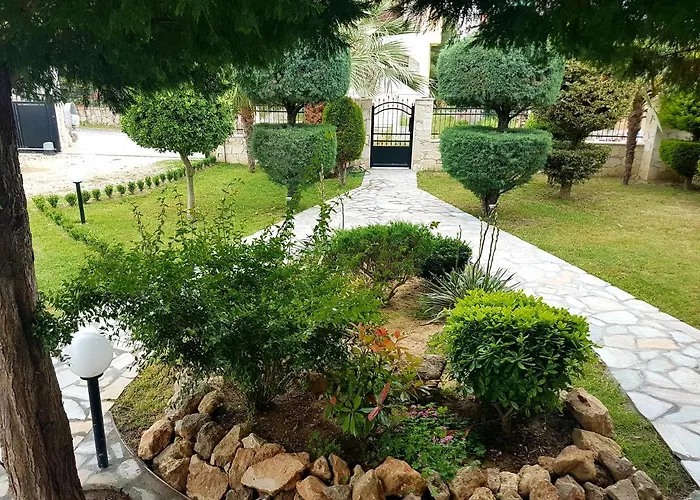 Princess Garden Villa *